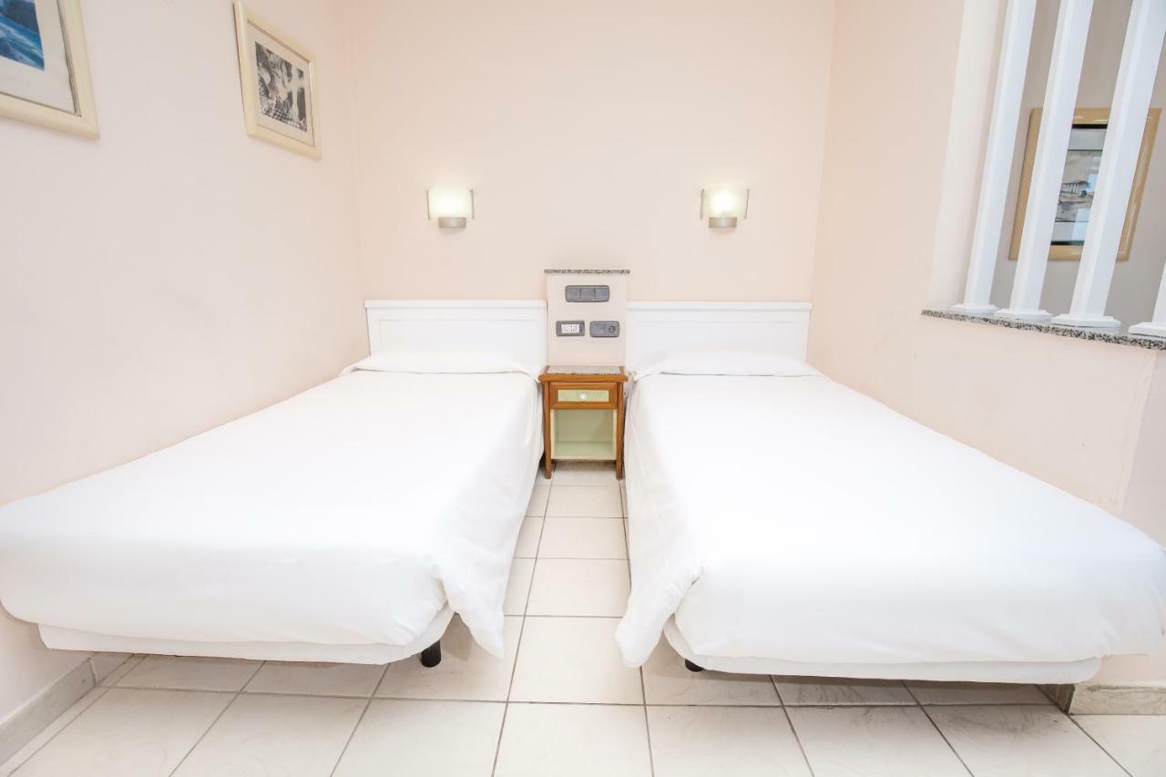 Apartamentos Olympia Playa del Inglés Esterno foto